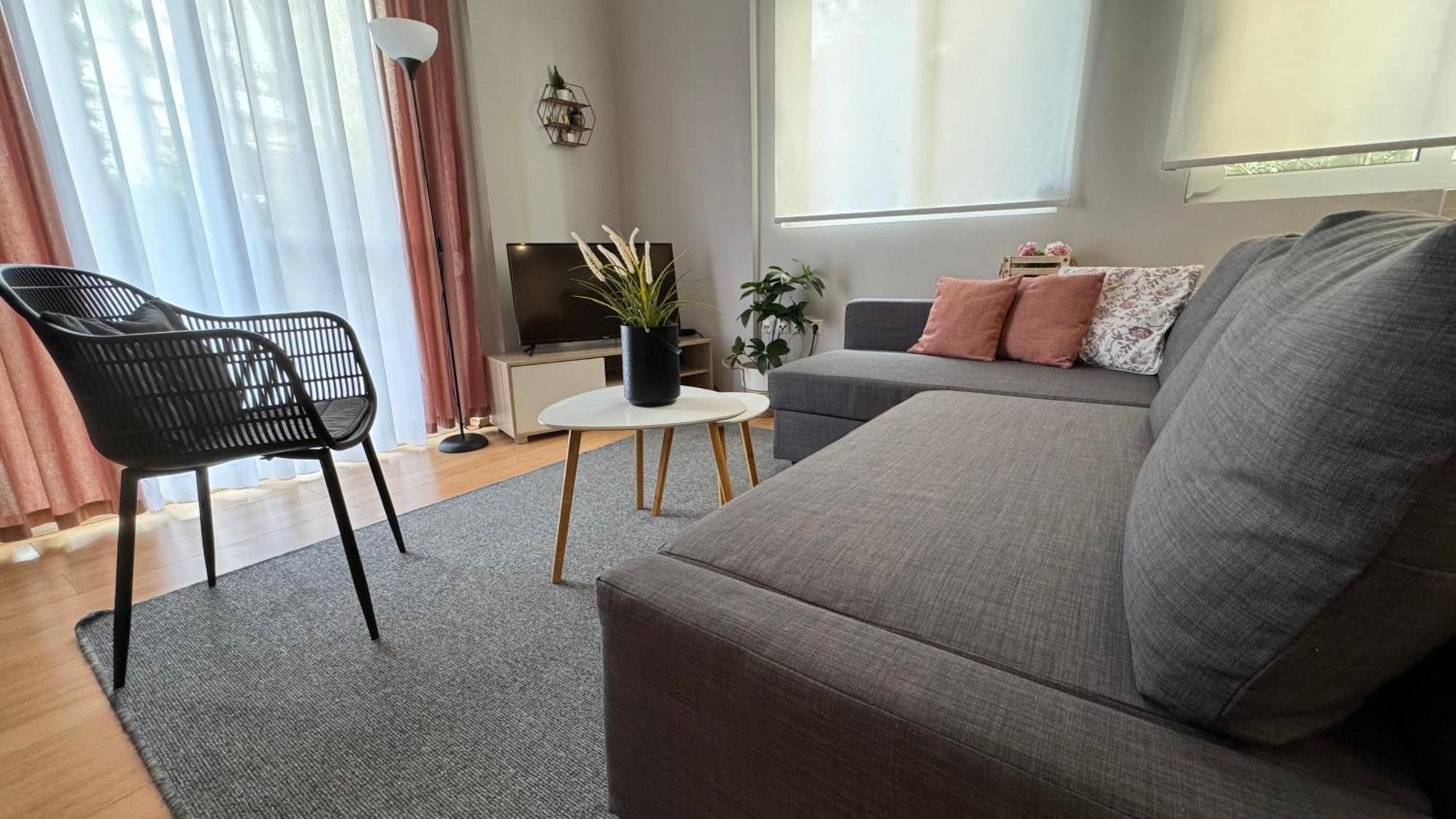 Elegant Glyfada Apartment-Private Garden-Near Metro Athen Eksteriør billede
